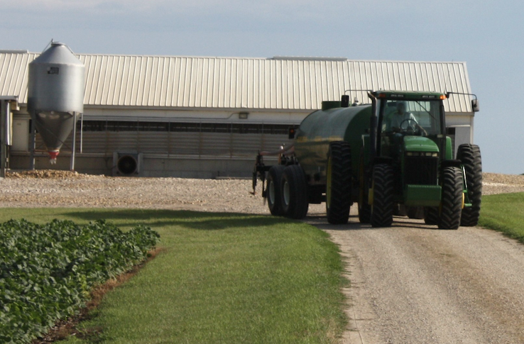 Fall and wintry weather manure dealing with and garage pointers for small swine farms