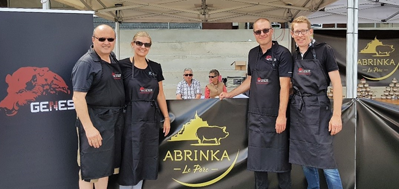 Genesus team from left to right : Philippe Eonnet, Helena Echberg, Philippe Mallétroit along with Franck Lechat - pig producer and owner of “porc Abrinka”