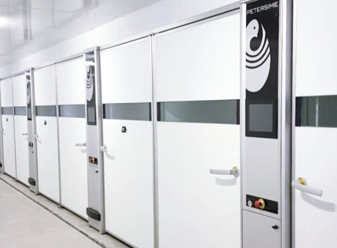 Chicken Meat Line is equipped with Petersime’s BioStreamer™ incubators