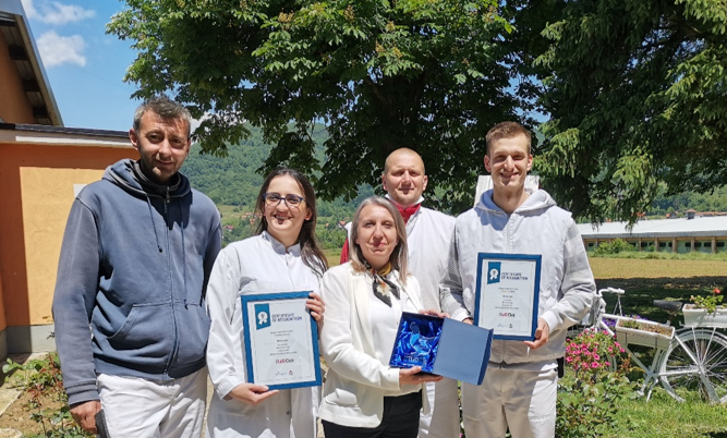 Brovis dd team from left: Almir Imamovic, Parent Stock Farm Manager; Merisa Alijagic, Parent Stock Production Manager; Belma Spahic, Technical Director; Huso Begic, Veterinary Technician; Asmir Boric, Rearing Farm Manager