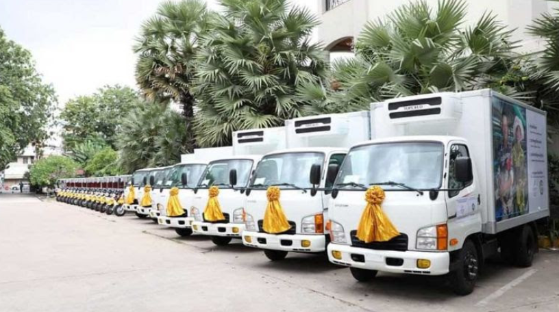 NGO Heifer International Cambodia (HIC) handed over three cold chain trucks, four non-cold chain trucks and 14 cold chain motorcycles to 21 agriculture cooperatives. AGRICULTURE MINISTRY