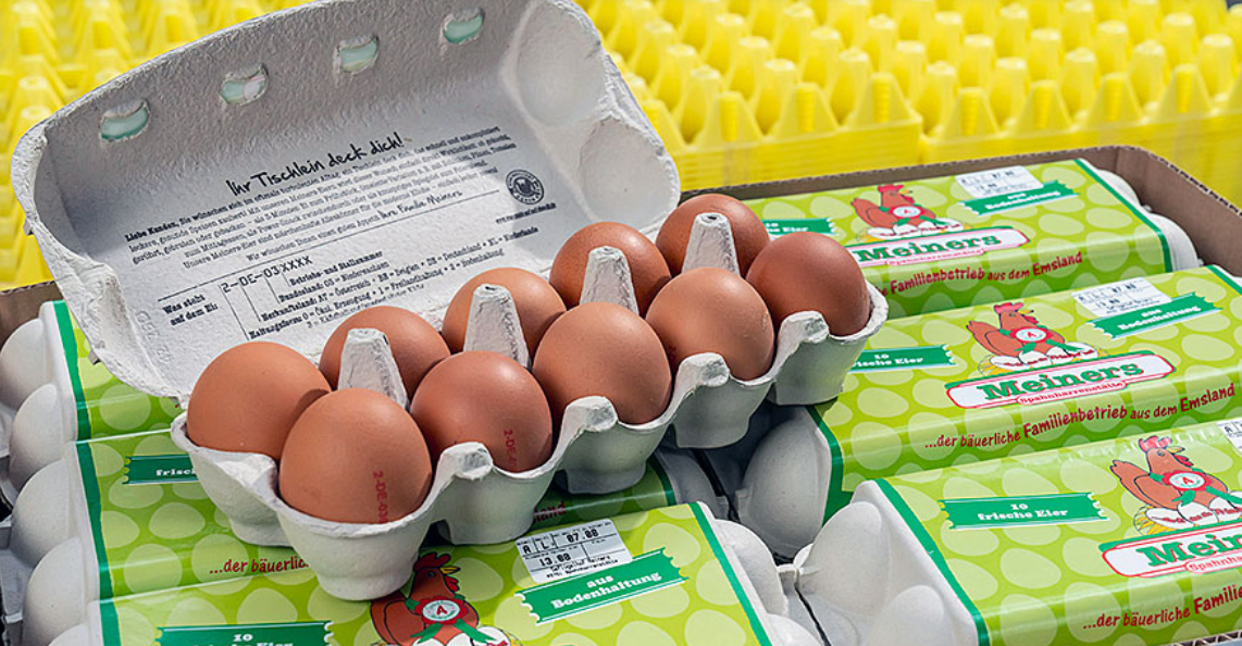 Egg production with split feeding: The egg shell quality has improved.