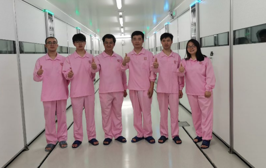 Fujian Sunnzer’s team at the GP hatchery for the first egg setting